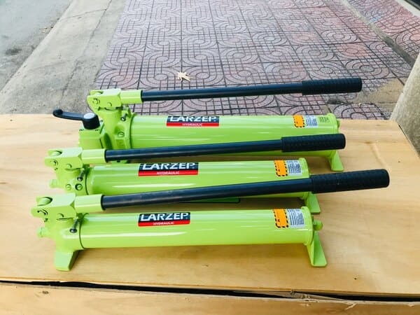 Bơm tay thủy lực 2 chiều