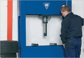 MÁY ÉP THỦY LỰC 60 TẤN P60H